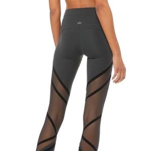NWT ALO yoga high waist wrapped stirrup legging